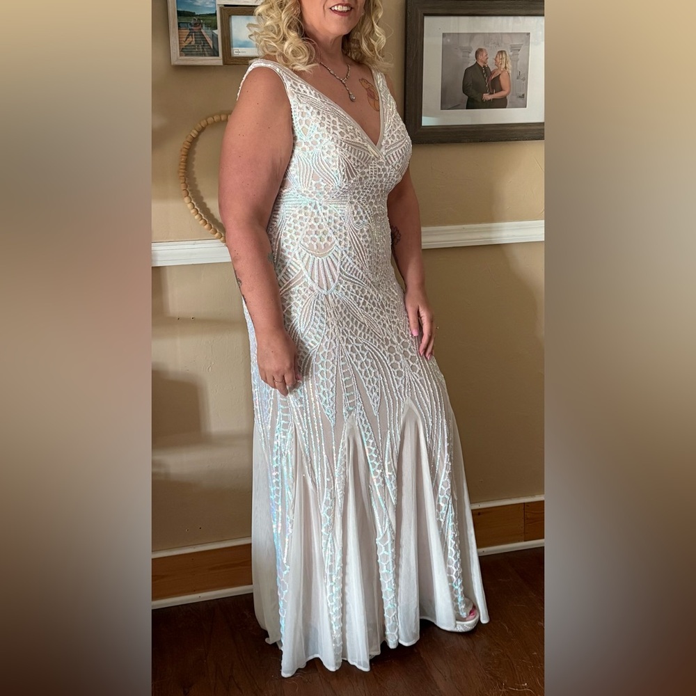 Elegant White Sequins Dress